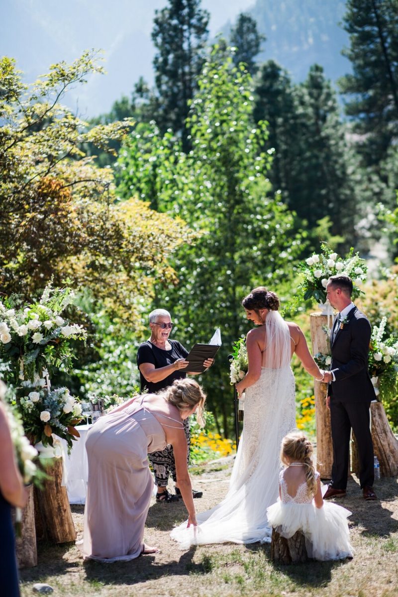 leavenworth_wedding_photographer_upper_valley_wenatchee_river_institute (8).jpg